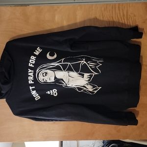 🏷️ Black hoodie